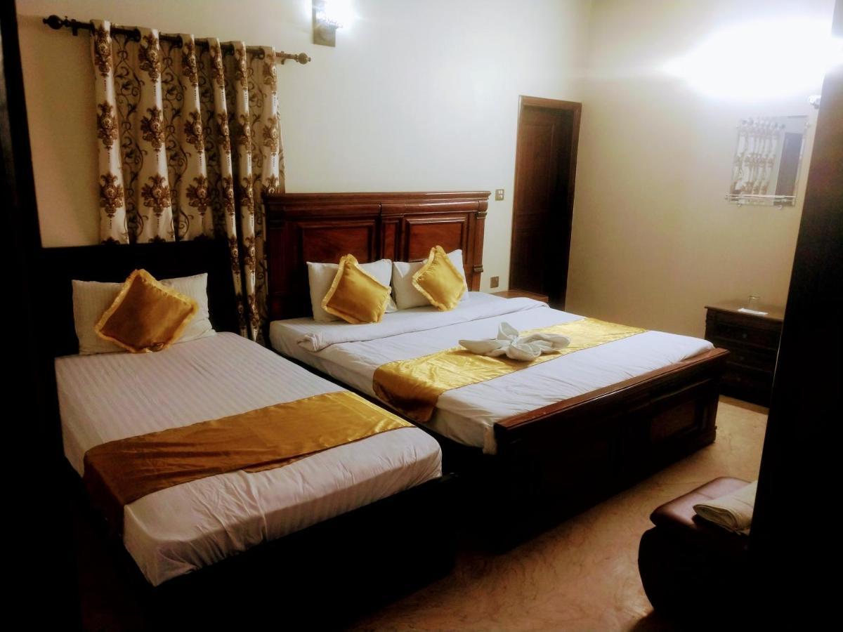 Luxury Living Rooms Near Agha Khan, Millennium, Nueplex Karachi Buitenkant foto