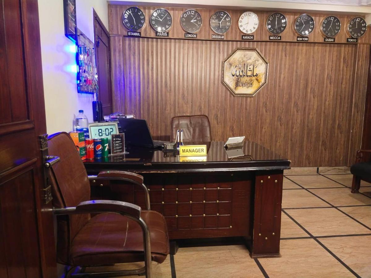 Luxury Living Rooms Near Agha Khan, Millennium, Nueplex Karachi Buitenkant foto